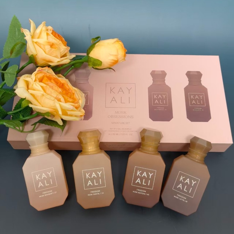 KAYALI Set di Profumi Unisex 4 - Perfume Fragrance Samples recensione e prezzo